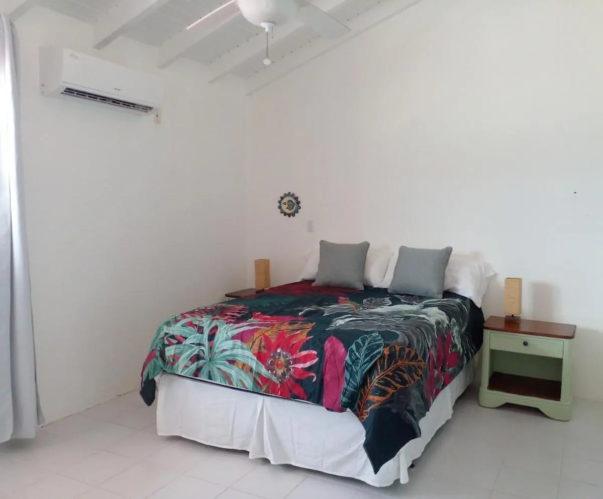 Oceanfront Villa Simpson Bay