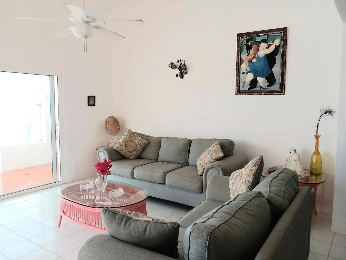 Oceanfront Villa Simpson Bay